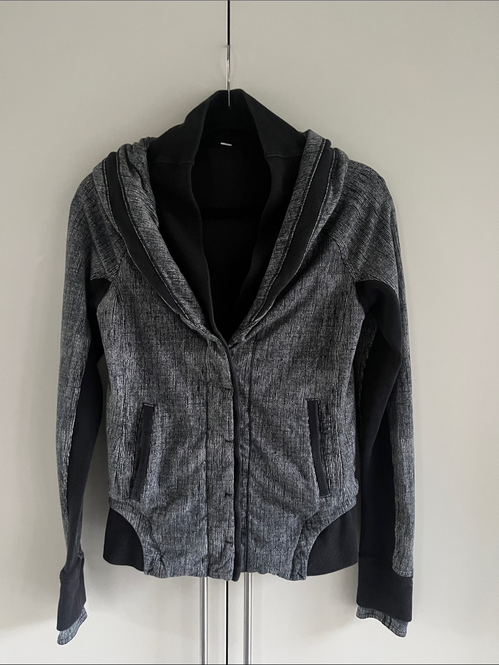 Lululemon To Class Jacket
Burlap Texture Black Dune / Black